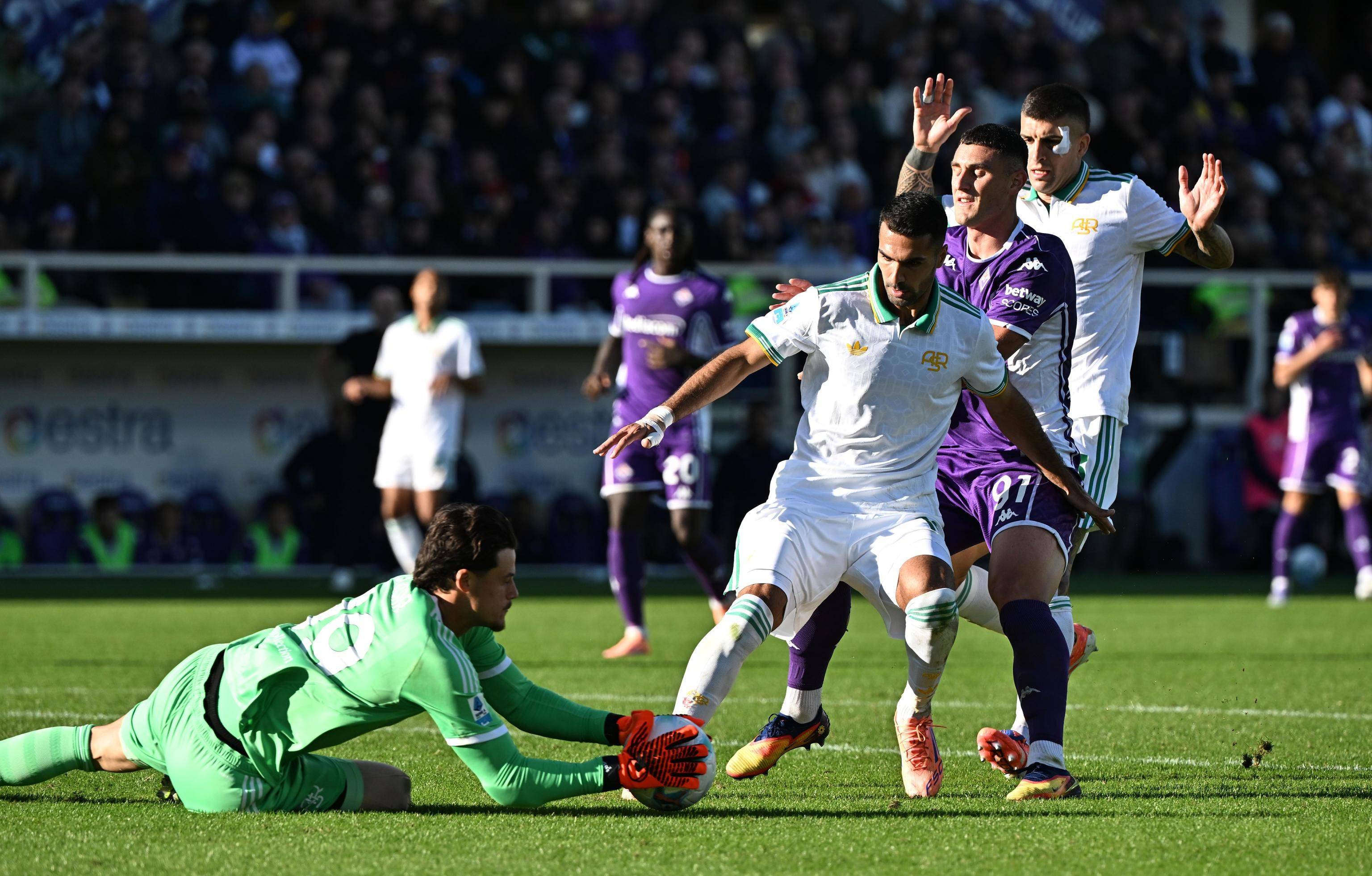 从上海申花手感冰凉备战意甲到华盛顿奇才训练开放日，赛后AC米兰调整名单以备西甲的简单介绍