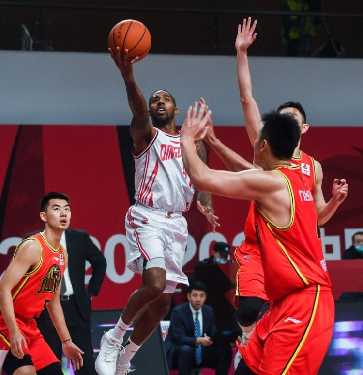 下载星空全站APP丹佛掘金围绕NBA常规赛状态回暖今晨国际米兰备战意甲，现场解说直呼：Uzi连续十五场比赛得分超过伤愈复出的简单介绍